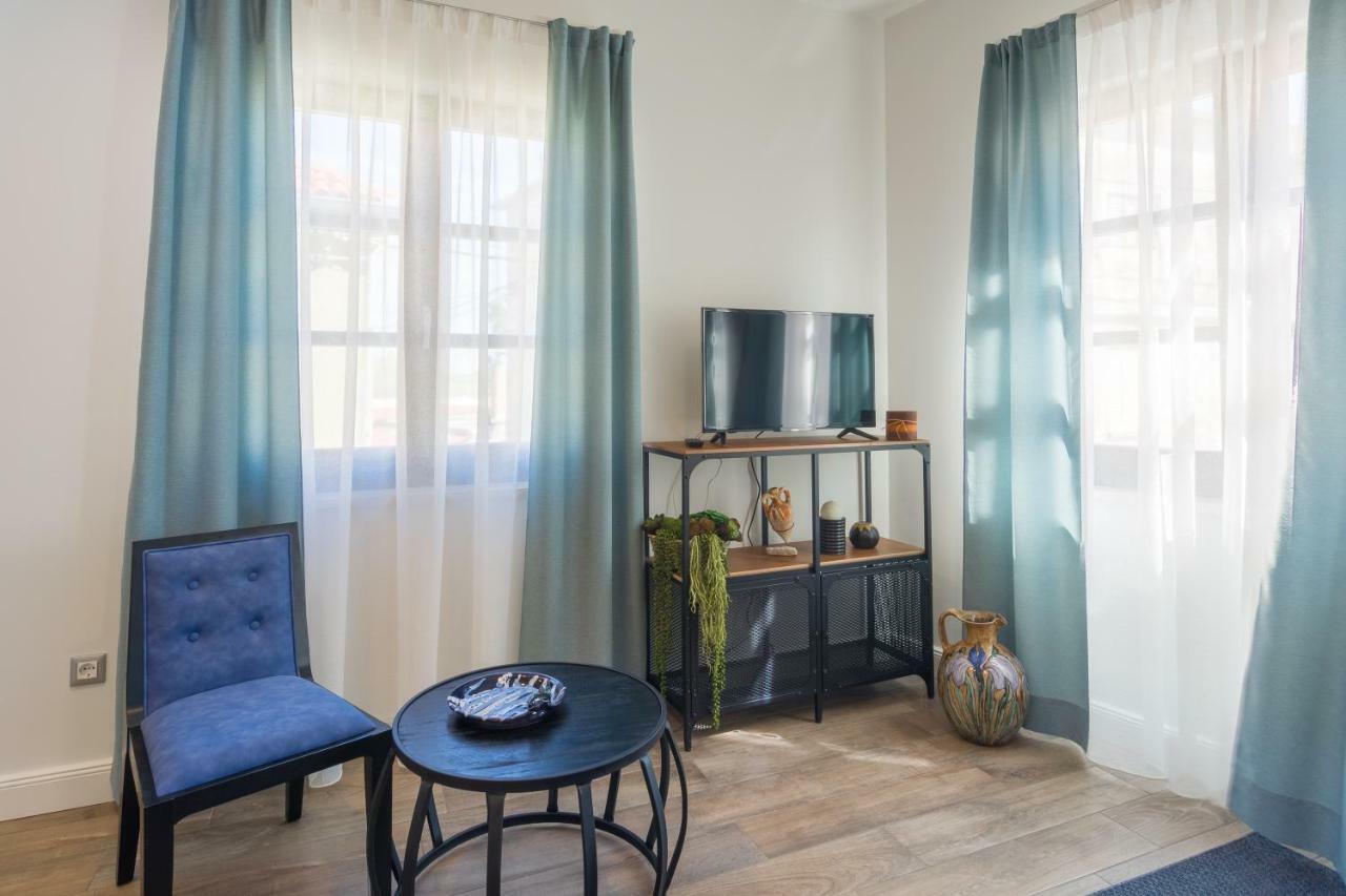 Apartments Mihael ニン エクステリア 写真