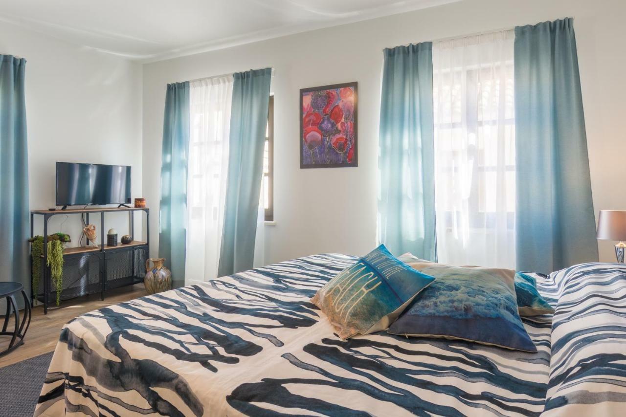 Apartments Mihael ニン エクステリア 写真